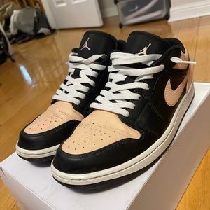 Nike Jordan 1 low crimson tint size 11